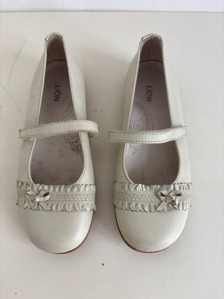 Zapatos piel niña Lion blanco talla 32