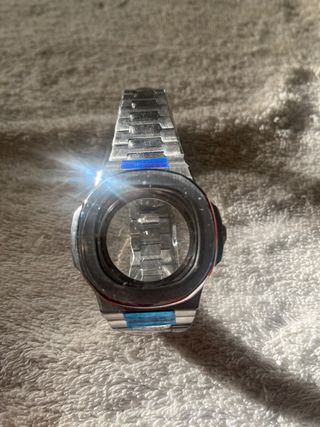 Caja de reloj plateada