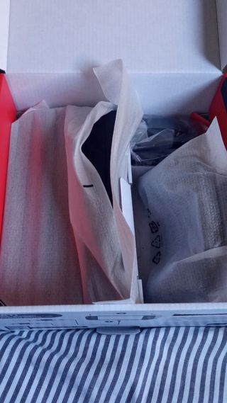 Nintendo Switch 2 + Mario Kart 8 Deluxe sigillati