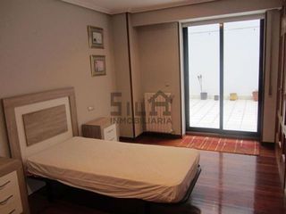 Piso en alquiler en Universidad en Ourense