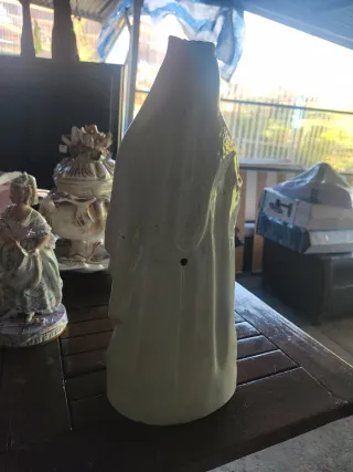 Figura Reina Victoria Staffordshire