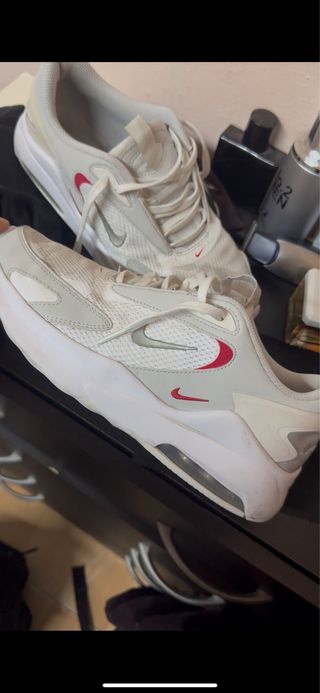 Zapatillas Nike Air Max Blancas y Rojas