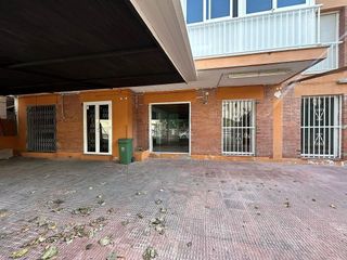 Local comercial en venta en Can Nicolau - Les Sorres - Valparaiso en Cunit