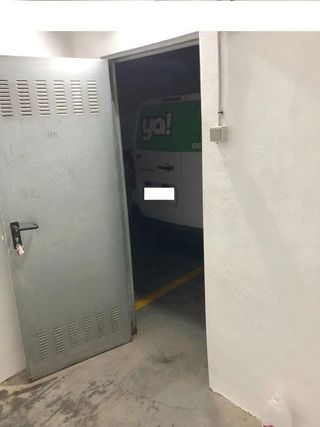 Garaje en alquiler en Puerto - Plaza de Toros en Estepona