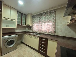 Piso en alquiler en El Castellar-L´Oliveral en Valencia