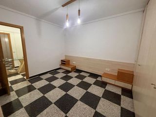 Piso en alquiler en El Castellar-L´Oliveral en Valencia