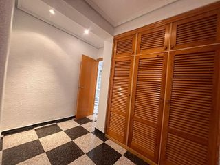 Piso en alquiler en El Castellar-L´Oliveral en Valencia