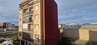 Piso en alquiler en El Castellar-L´Oliveral en Valencia