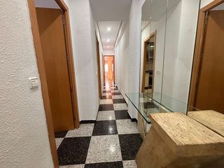 Piso en alquiler en El Castellar-L´Oliveral en Valencia