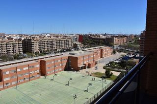 Piso en alquiler en Penya-Roja en Valencia