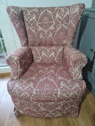 Comoda poltrona relax beige e rosa