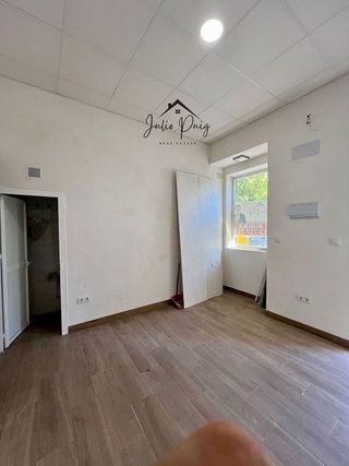 Local comercial en alquiler en Coria del Río