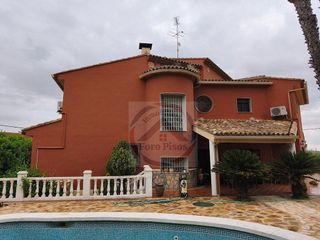 Chalet en venta en Bèlgida