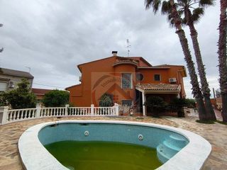 Chalet en venta en Bèlgida