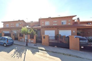 Casa adosada en venta en Ugena