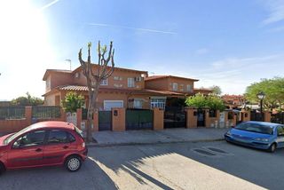 Casa adosada en venta en Ugena