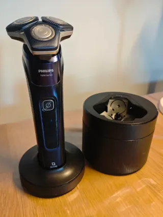 Rasoio Philips Serie 7000 mod. 7885/63