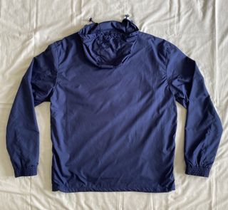 Cortavientos Urban Classics. Talla M. Azul marino