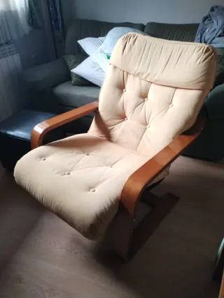 Poltrona relax in tessuto e legno