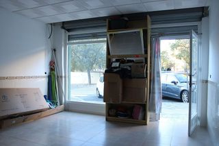 Local comercial en venta en Polígono Cartuja – La Paz en Granada
