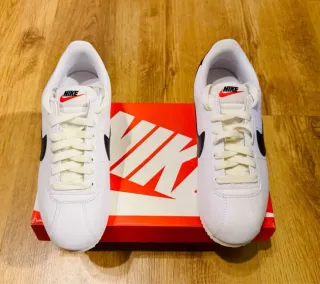 Zapatillas Nike Cortez - 38 Blancas