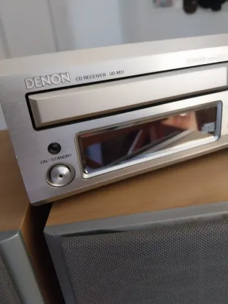 Cadena Denon UD-M31 CD Receiver