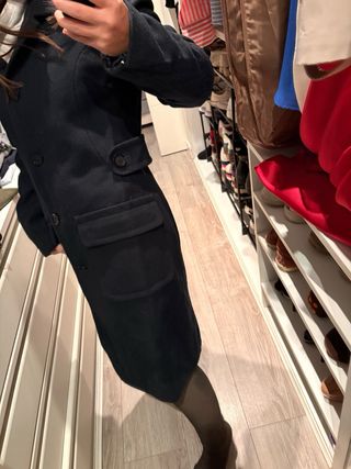 Gabardina azul marino, Moda International