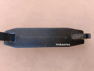 Patinete Negro y Dorado