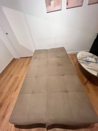Sofá cama beige de tela