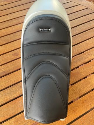 Asiento artesanal Tamarit para Speed Twin 1200