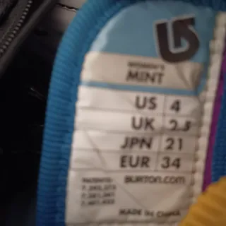 Burton Snowboard niño 1m +Botas +Fijaciones +Casco