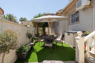 Chalet en venta en Benijófar