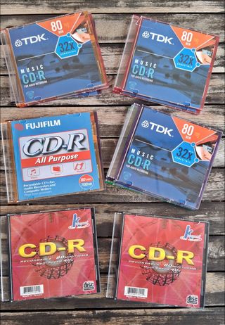 12 CD-Rs Virgens TDK e Fujifilm