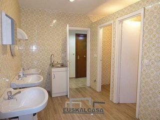 Oficina en venta en Basurtu en Bilbao