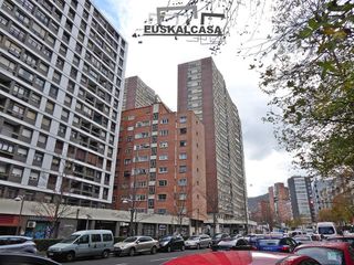 Oficina en venta en Basurtu en Bilbao