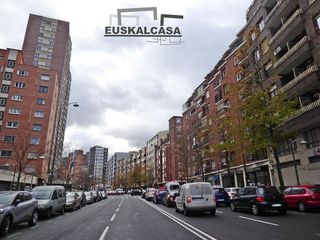 Oficina en venta en Basurtu en Bilbao