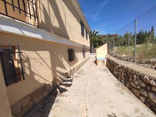 Chalet en venta en Navarrés