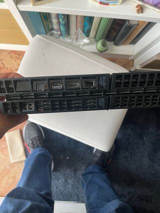 PS4 FAT 1TB V. 13.02 y mando todo, funciona Ok.