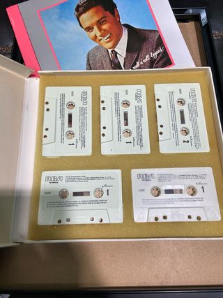 Elvis Prealey 25 years as a rock legend.Box cass