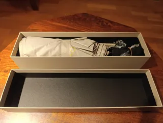 Paraguas Michael Kors Bolso Dorado. Sin desembalar