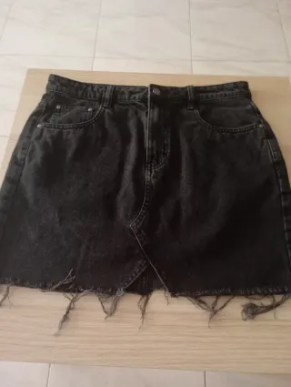 Falda vaquera negra Pull&Bear