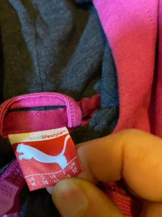 Chaqueta Puma deportiva rosa y negra