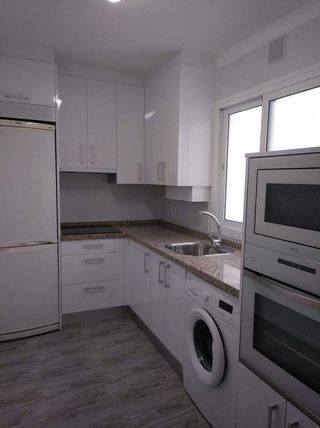 Piso en alquiler en Carranque - Haza Cuevas en Málaga