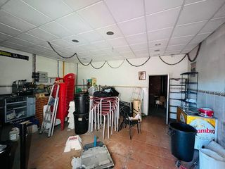 Local comercial en venta en Barrio de la Luz en Xirivella