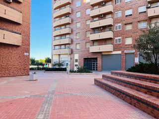 Local comercial en venta en Barrio de la Luz en Xirivella