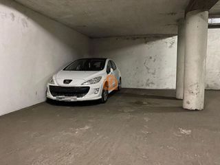 Garaje en venta en Las Eras de Renueva en León