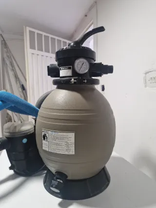 Bomba de piscina con filtro de arena MONOBLOC 300
