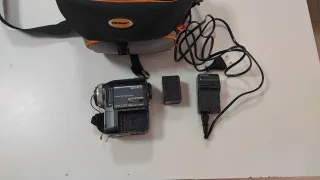 Videocámara SONY HANDYCAM DCR-PC330E