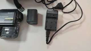 Videocámara SONY HANDYCAM DCR-PC330E