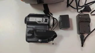 Videocámara SONY HANDYCAM DCR-PC330E